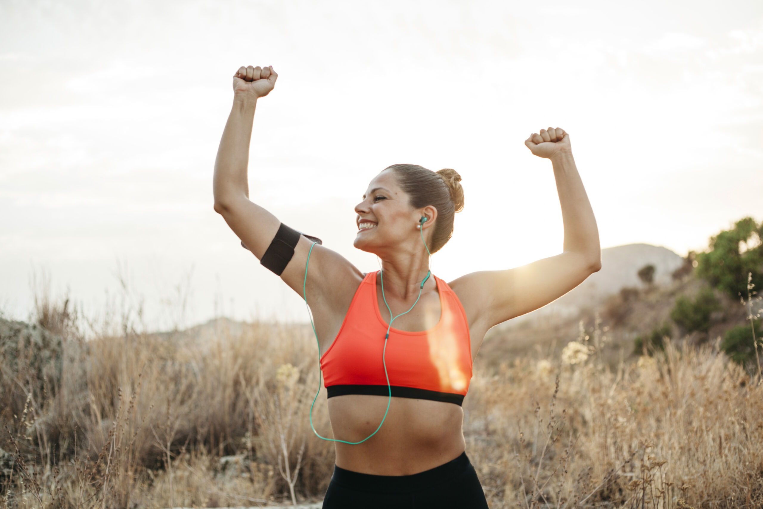 a healthy athlete gaining all the vitamin e benefits with a balanced diet and supplementation